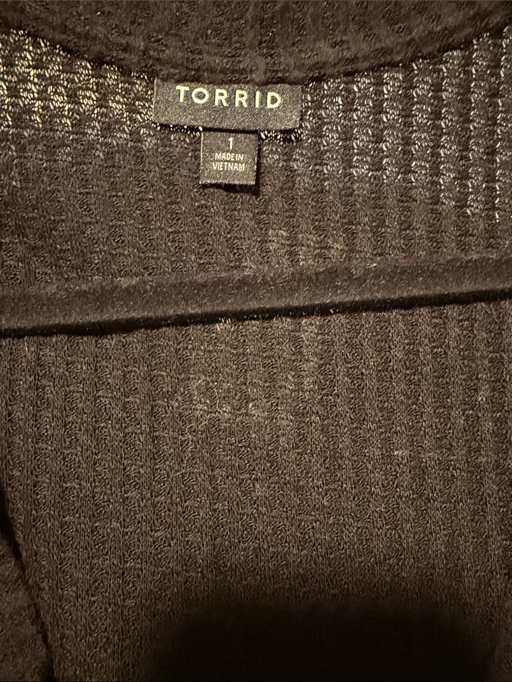 Torrid WORN ONCE Super Soft Black Button Front Waffle Knit Cardigan Size 1 - Picture 3 of 6